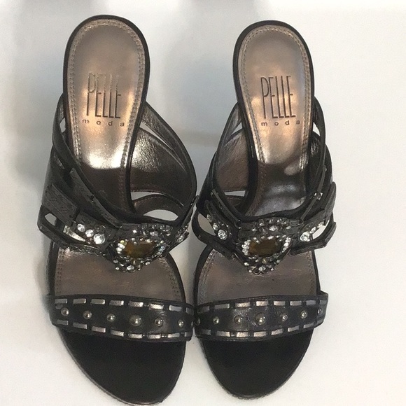 Pelle Moda Sandals - Picture 1 of 6